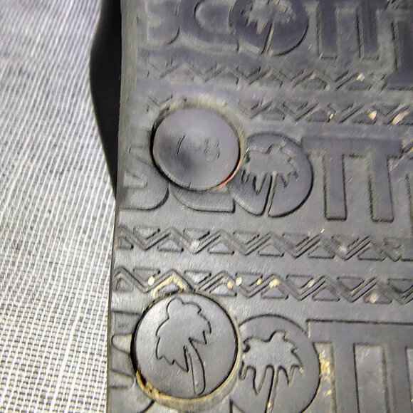 Scott Hawaii Flip Flops Thong Sandals Size 7/8 Blacck Red - Picture 5 of 6